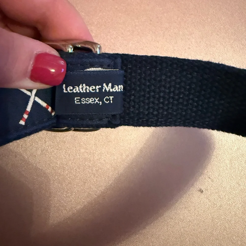 LeatherMan (Essex, CT)- Hockey-Themed D-Ring Belt (27 in), Navy, Size XXS
